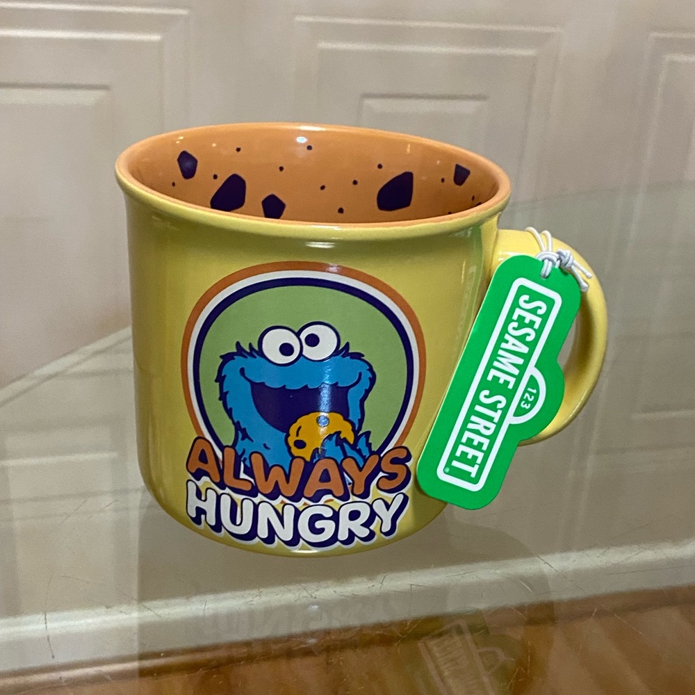 Sesame Street Yellow Cookie Monster Cup